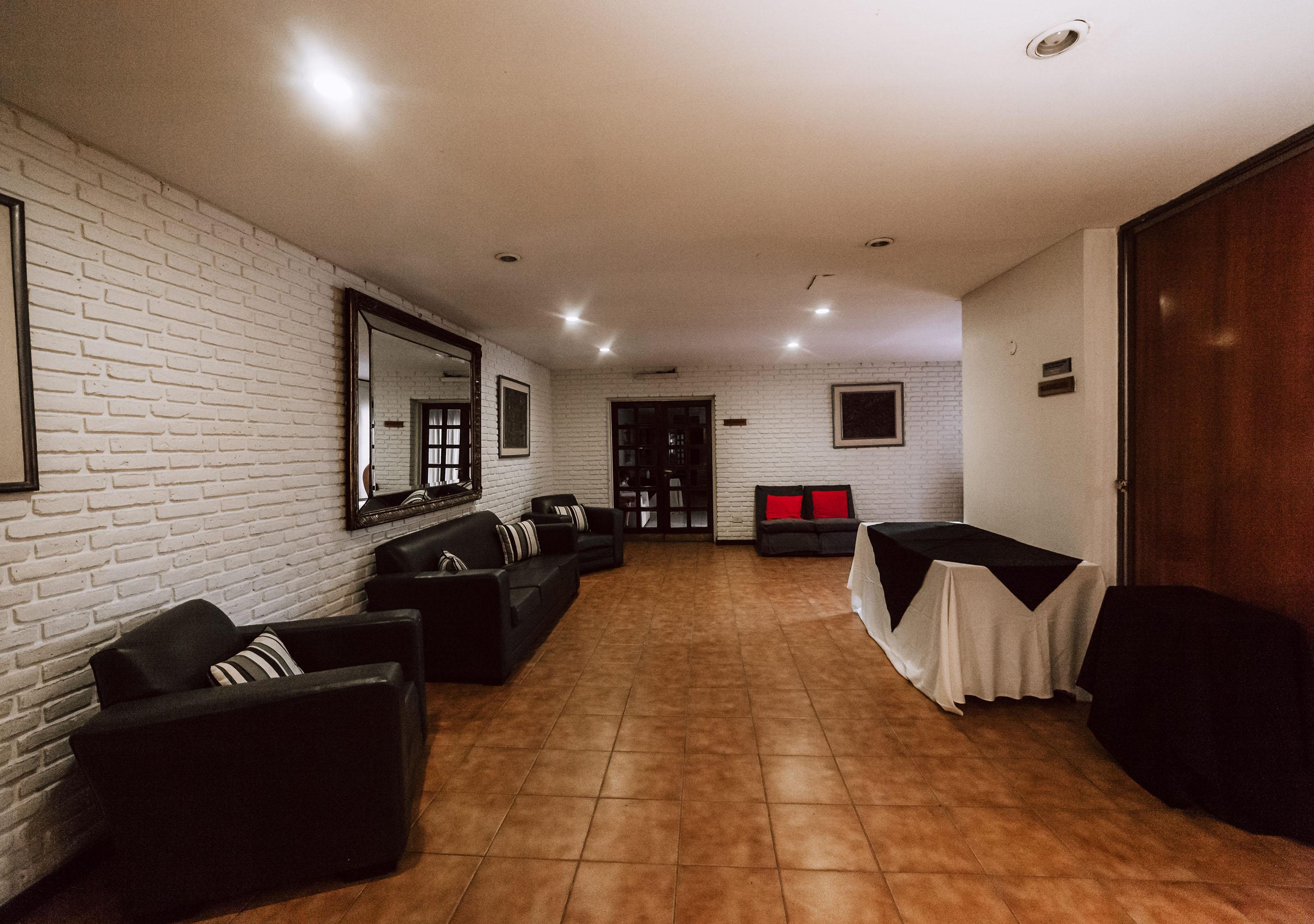 Hotel Carlos V San Miguel de Tucumán Exterior photo