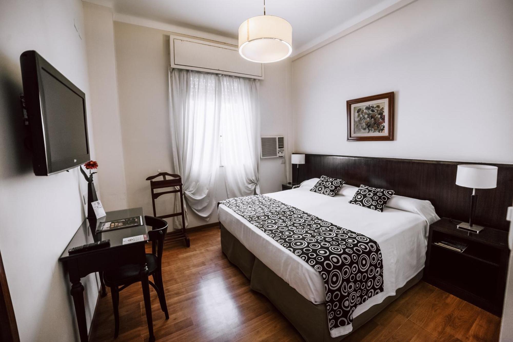 Hotel Carlos V San Miguel de Tucumán Room photo